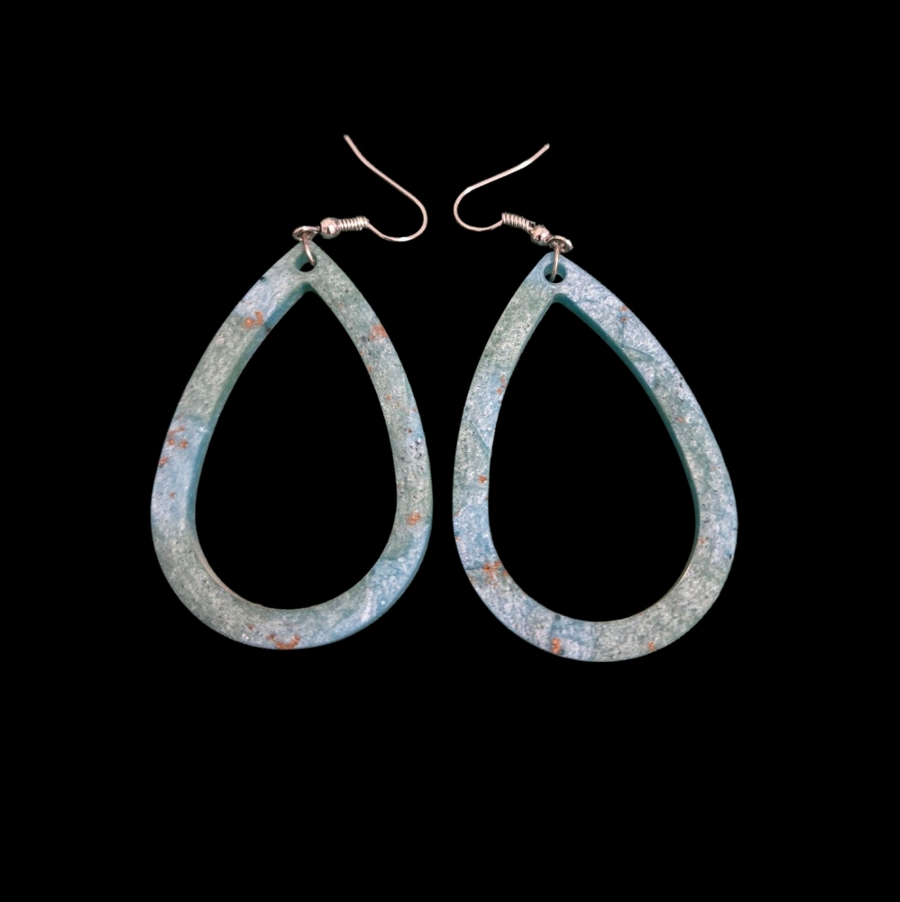 Elegant Teardrop Earrings in Blue and Silver